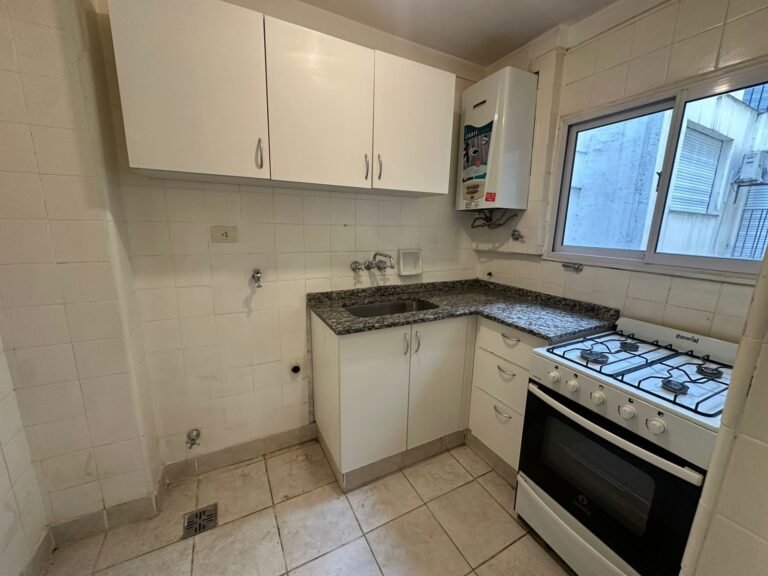 ALQUILER 2 AMBIENTES con bajas expensas – Recoleta