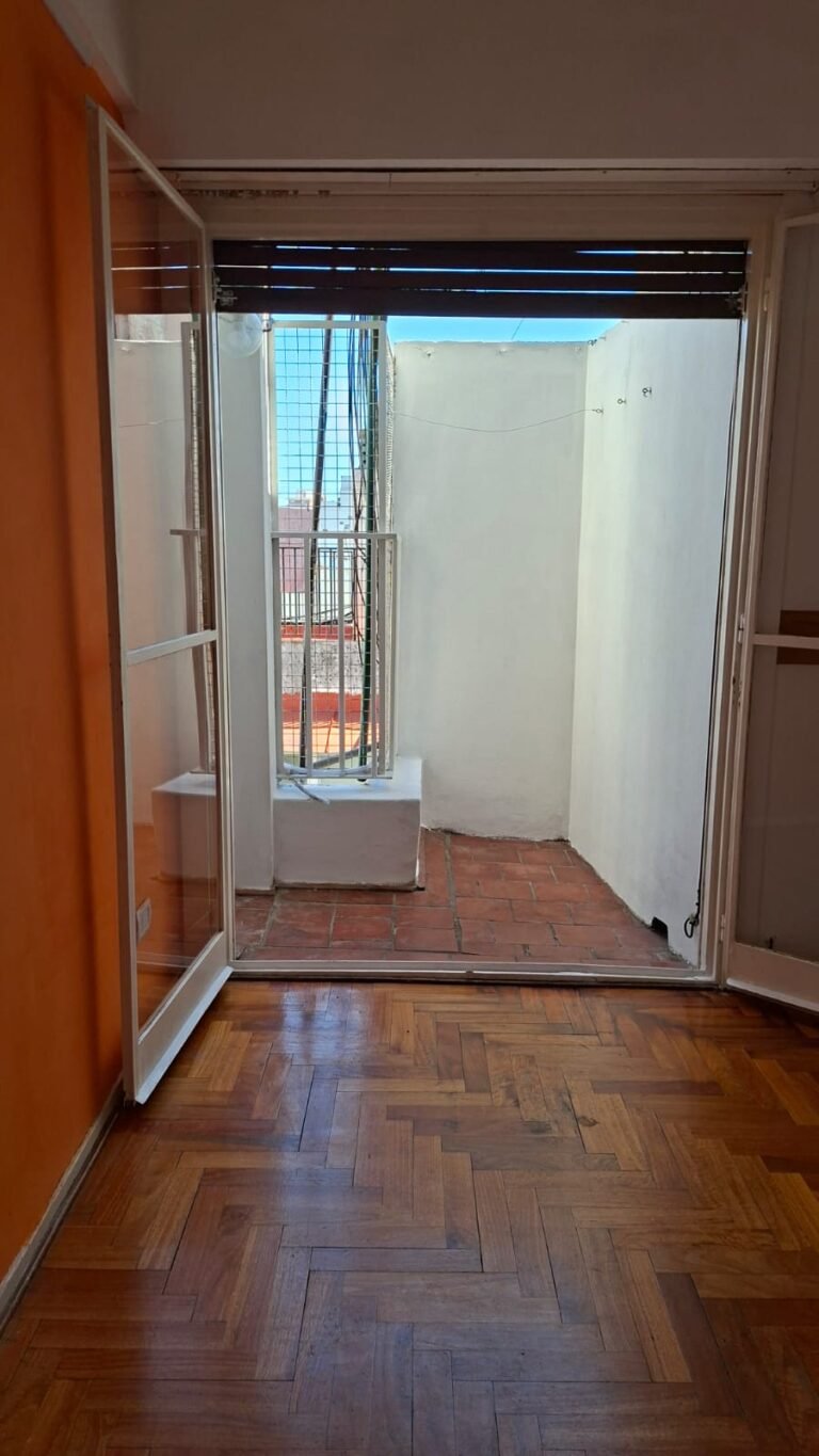 ALQUILER 2 amb. con balcon, BAJAS EXPENSAS -Almagro – CABA.-