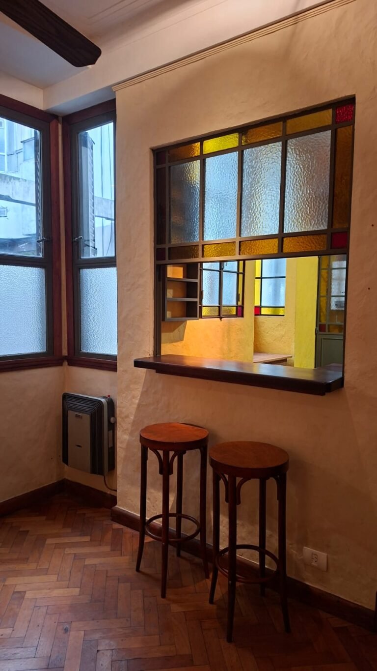 ALQUILER  3 AMBIENTES (Amoblado) – Balvanera.-